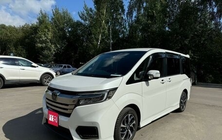 Honda Stepwgn IV, 2018 год, 2 950 000 рублей, 1 фотография