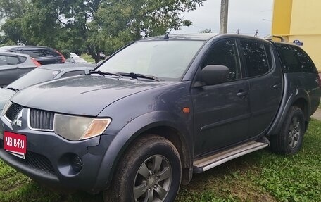 Mitsubishi L200 IV рестайлинг, 2008 год, 925 000 рублей, 1 фотография