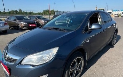 Opel Astra J, 2011 год, 800 000 рублей, 1 фотография