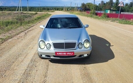 Mercedes-Benz CLK-Класс, 1997 год, 520 000 рублей, 1 фотография