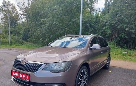 Skoda Superb III рестайлинг, 2013 год, 2 090 000 рублей, 1 фотография