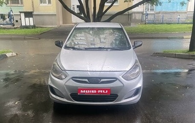 Hyundai Solaris II рестайлинг, 2013 год, 495 000 рублей, 1 фотография