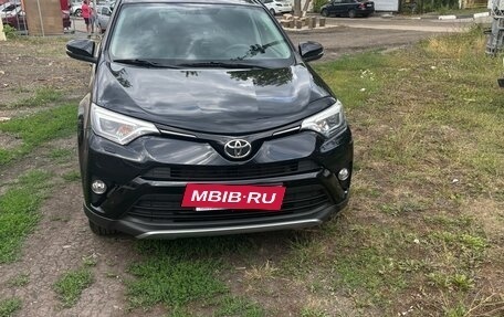 Toyota RAV4, 2017 год, 3 000 000 рублей, 1 фотография