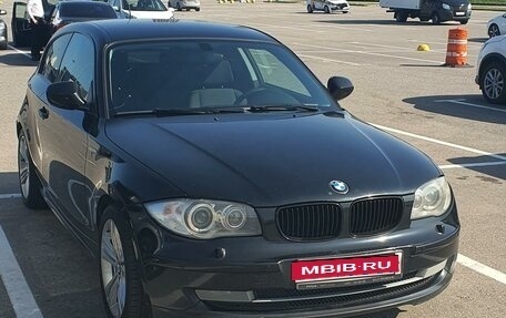 BMW 1 серия, 2010 год, 850 000 рублей, 1 фотография