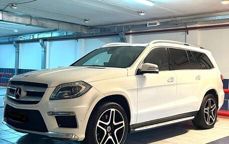 Mercedes-Benz GL-Класс, 2015 год, 3 600 000 рублей, 1 фотография