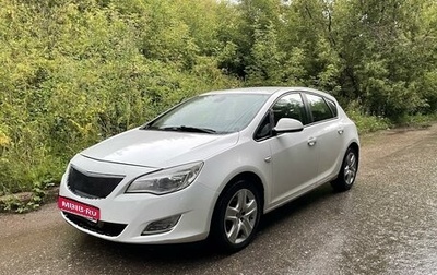 Opel Astra J, 2011 год, 718 800 рублей, 1 фотография