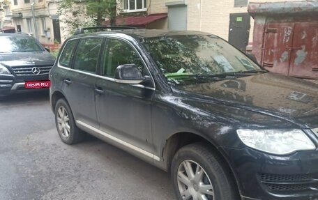 Volkswagen Touareg III, 2008 год, 1 305 000 рублей, 1 фотография