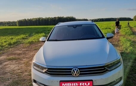 Volkswagen Passat B8 рестайлинг, 2018 год, 2 100 000 рублей, 1 фотография