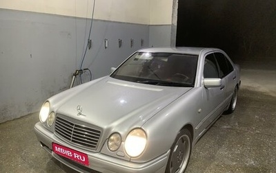 Mercedes-Benz E-Класс, 2000 год, 400 000 рублей, 1 фотография