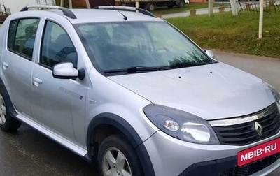 Renault Sandero I, 2013 год, 910 000 рублей, 1 фотография