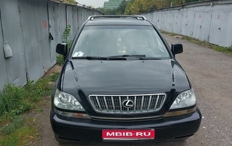 Lexus RX IV рестайлинг, 2001 год, 850 000 рублей, 1 фотография