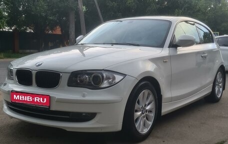 BMW 1 серия, 2011 год, 1 080 000 рублей, 1 фотография