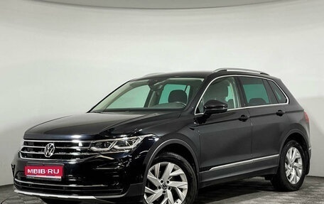 Volkswagen Tiguan II, 2021 год, 2 940 000 рублей, 1 фотография