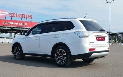 Mitsubishi Outlander III рестайлинг 3, 2014 год, 1 850 000 рублей, 1 фотография