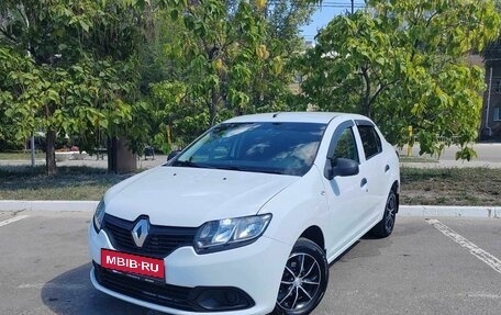 Renault Logan II, 2018 год, 777 000 рублей, 1 фотография