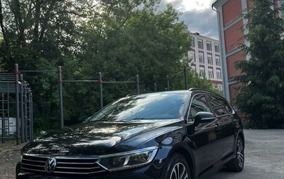 Volkswagen Passat B8 рестайлинг, 2019 год, 2 400 000 рублей, 1 фотография