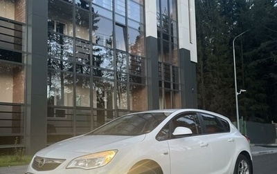 Opel Astra J, 2011 год, 785 000 рублей, 1 фотография