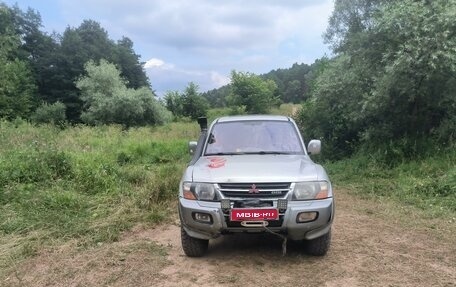 Mitsubishi Pajero III рестайлинг, 2001 год, 690 000 рублей, 1 фотография