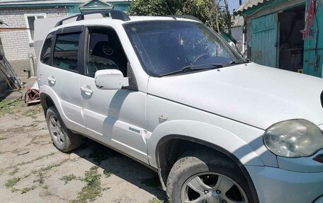 Chevrolet Niva I рестайлинг, 2010 год, 600 000 рублей, 1 фотография