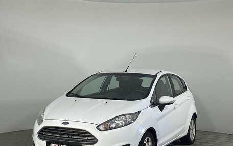 Ford Fiesta, 2015 год, 849 000 рублей, 1 фотография