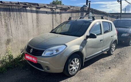 Renault Sandero I, 2010 год, 725 000 рублей, 1 фотография