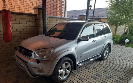 Toyota RAV4, 2004 год, 1 050 000 рублей, 1 фотография