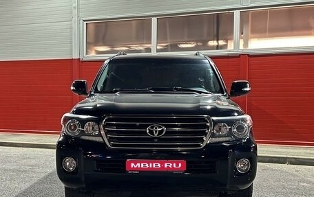 Toyota Land Cruiser 200, 2012 год, 3 600 000 рублей, 1 фотография