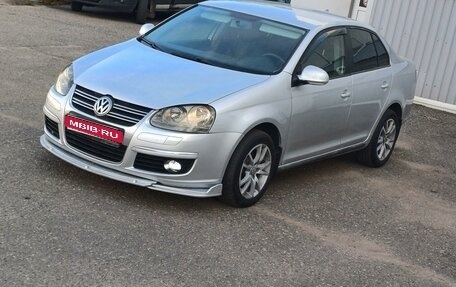 Volkswagen Jetta VI, 2010 год, 730 000 рублей, 1 фотография