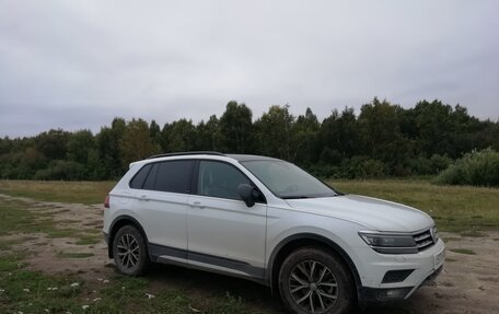 Volkswagen Tiguan II, 2020 год, 3 700 000 рублей, 1 фотография