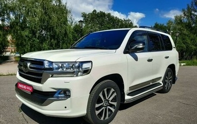 Toyota Land Cruiser 200, 2017 год, 5 350 000 рублей, 1 фотография