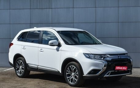 Mitsubishi Outlander III рестайлинг 3, 2019 год, 2 179 000 рублей, 1 фотография