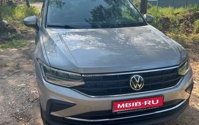 Volkswagen Tiguan II, 2021 год, 3 550 000 рублей, 1 фотография