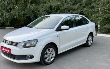 Volkswagen Polo VI (EU Market), 2011 год, 950 000 рублей, 1 фотография