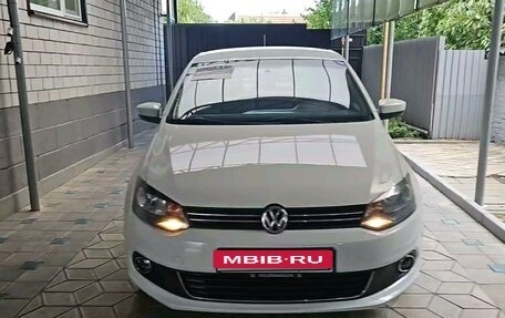 Volkswagen Polo VI (EU Market), 2015 год, 890 000 рублей, 1 фотография