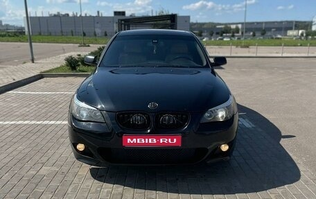 BMW 5 серия, 2007 год, 950 000 рублей, 1 фотография