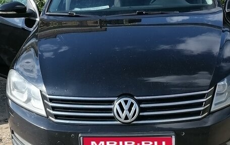 Volkswagen Passat B7, 2013 год, 1 000 000 рублей, 1 фотография