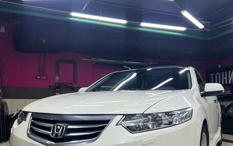 Honda Accord VIII рестайлинг, 2011 год, 1 850 000 рублей, 1 фотография