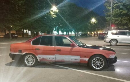 BMW 5 серия, 1990 год, 200 000 рублей, 1 фотография