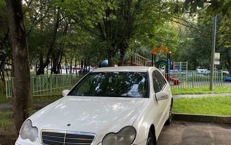 Mercedes-Benz C-Класс, 2000 год, 259 000 рублей, 1 фотография