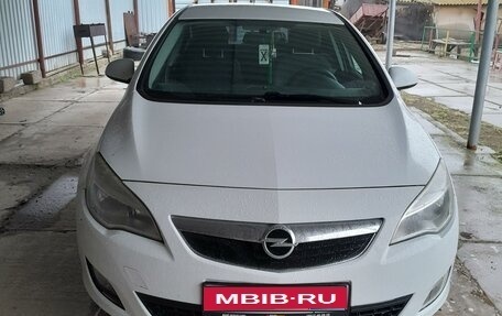 Opel Astra J, 2011 год, 750 000 рублей, 1 фотография