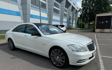 Mercedes-Benz S-Класс, 2009 год, 1 640 000 рублей, 1 фотография