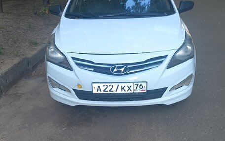 Hyundai Solaris II рестайлинг, 2015 год, 570 000 рублей, 1 фотография