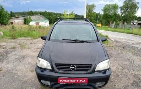 Opel Zafira A рестайлинг, 2000 год, 375 000 рублей, 1 фотография