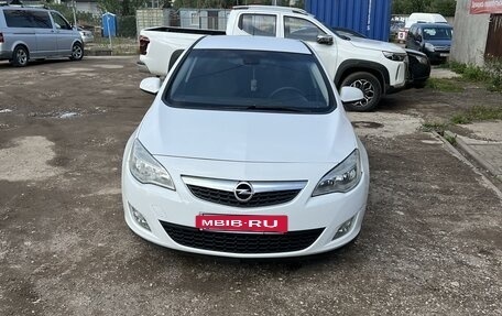 Opel Astra J, 2010 год, 849 000 рублей, 4 фотография