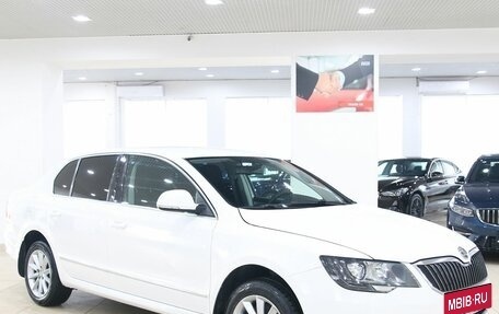 Skoda Superb III рестайлинг, 2013 год, 899 000 рублей, 3 фотография