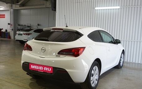 Opel Astra J, 2013 год, 990 000 рублей, 3 фотография