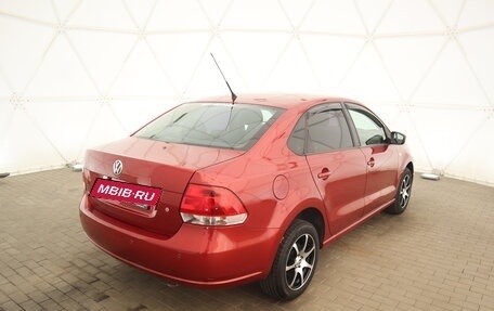 Volkswagen Polo VI (EU Market), 2011 год, 800 000 рублей, 3 фотография