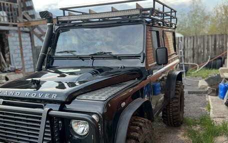 Land Rover Defender I, 2007 год, 1 920 000 рублей, 3 фотография