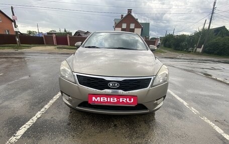 KIA cee'd I рестайлинг, 2010 год, 710 000 рублей, 2 фотография