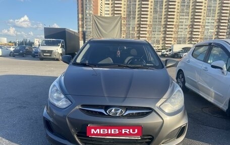 Hyundai Solaris II рестайлинг, 2011 год, 610 000 рублей, 3 фотография